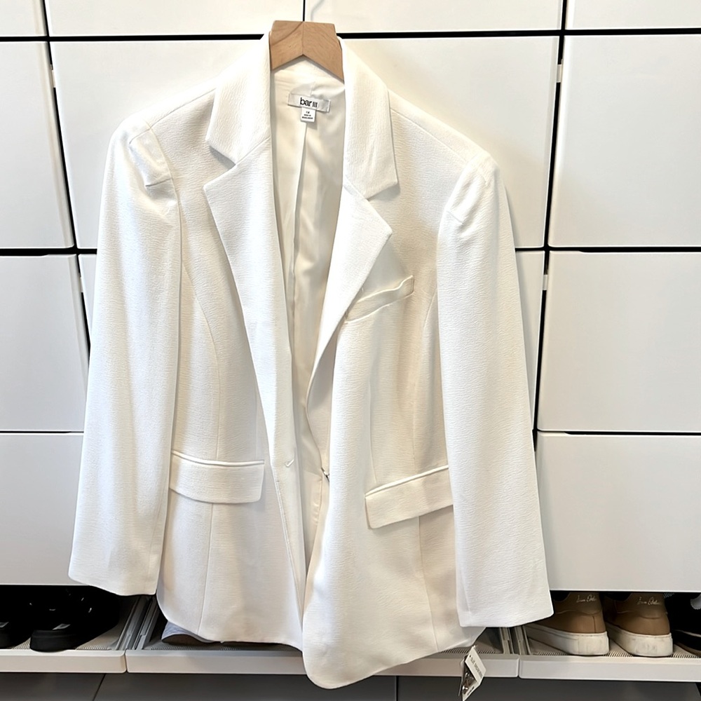Bar III white blazer with silver buttons.